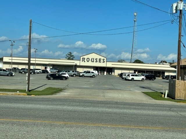 More Photos Of 6433 Highway 182 E, Morgan City Storefront For Lease