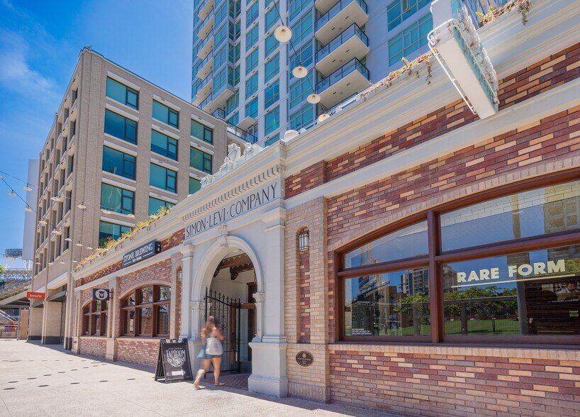 More Photos Of 793 J St, San Diego General Retail For Lease