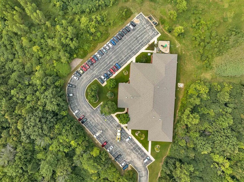 More Photos Of 1511 W Main Ave, De Pere Medical For Sale