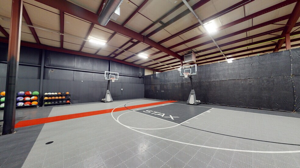 More Photos Of 3990 Sam Wilson Rd, Charlotte Warehouse For Lease