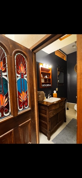 More Photos Of 719 S 5th St, Milwaukee Storefront Retail Residential For Sale