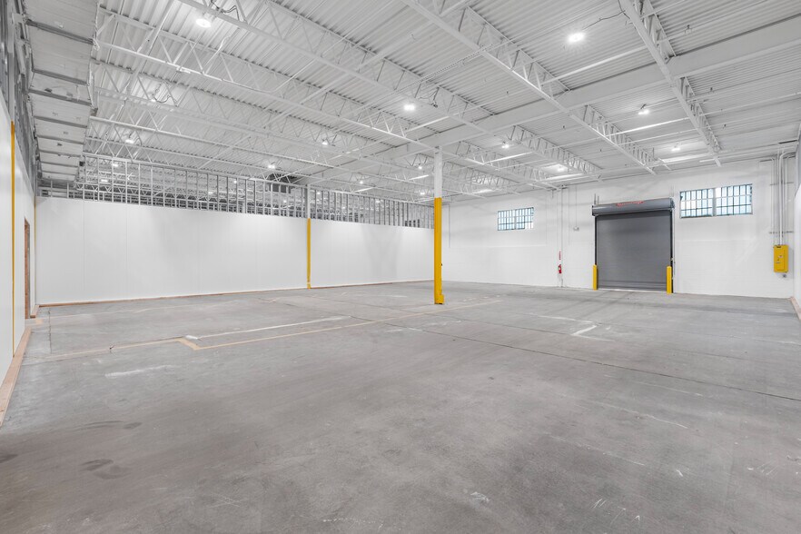 More Photos Of 14 Home News Row, New Brunswick Warehouse For Lease