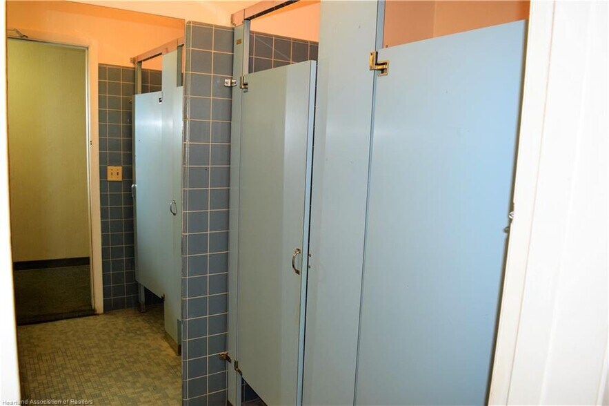 More Photos Of 2 W Main St, Avon Park Office Residential For Sale