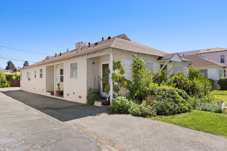 More Photos Of 242 N Cordova St, Burbank Multifamily For Sale