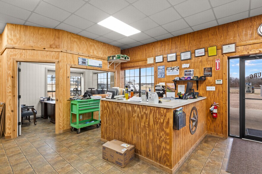 More Photos Of 1242 Loop 179, Pittsburg Specialty For Sale