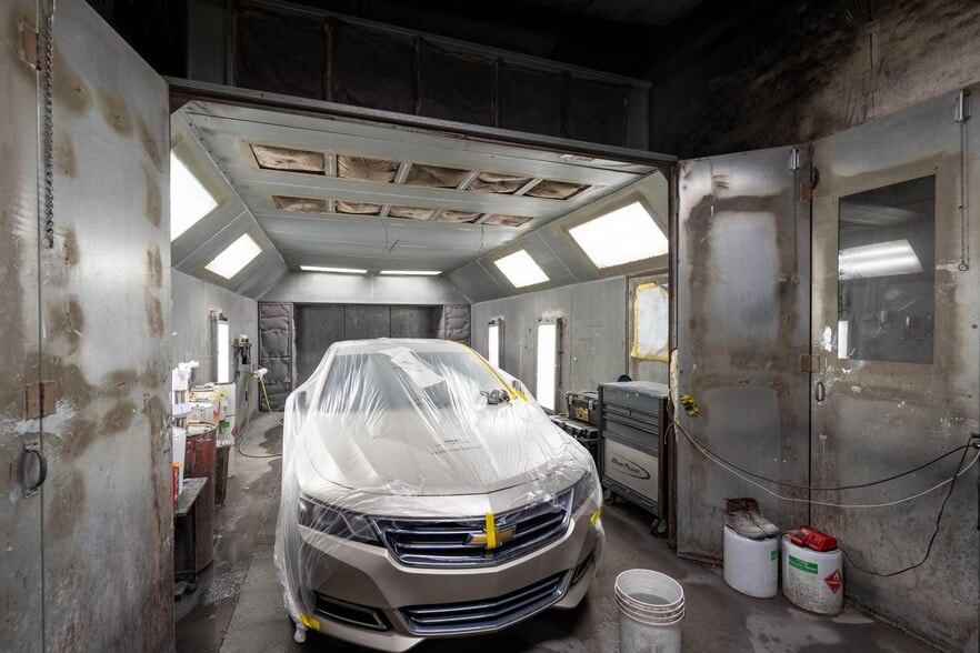 More Photos Of 522 NE Roswell St, Marietta Auto Repair For Sale