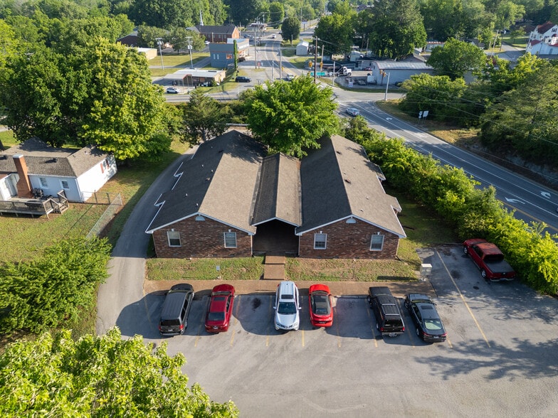 More Photos Of 138 Hibiscus Dr, Ashland City Multifamily For Sale
