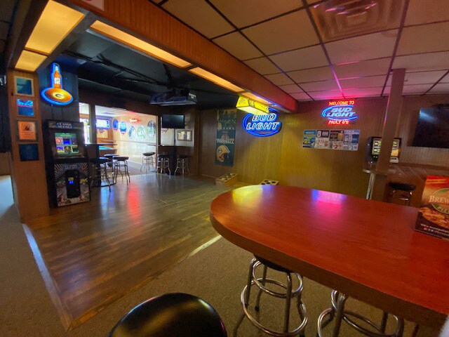 More Photos Of 1803 Main St, Green Bay Bar For Sale
