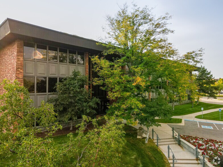 Primary Photo Of 1667 Cole Blvd, Lakewood Office For Lease