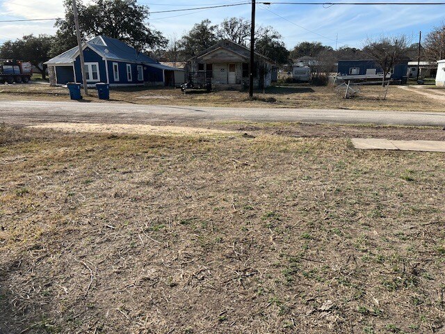 More Photos Of 902 Bevans St., Menard General Retail For Sale