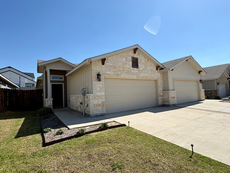 More Photos Of 632 Harvest Moon Dr, Venus Multifamily For Sale