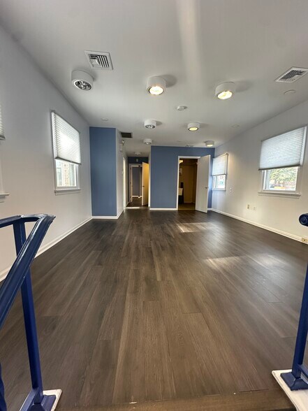 More Photos Of 71 Cedar Ave, Hershey Office For Lease