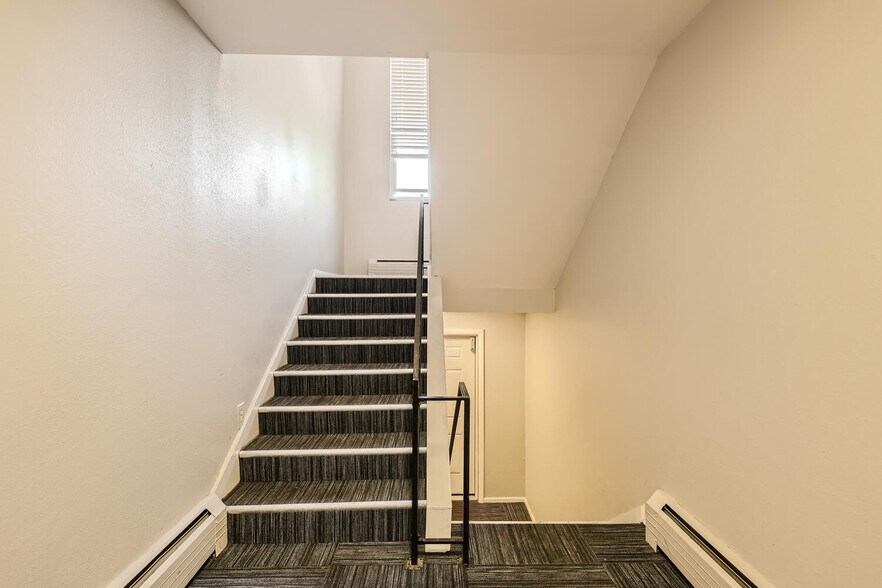 More Photos Of 1363 Pierce St, Lakewood Apartments For Sale