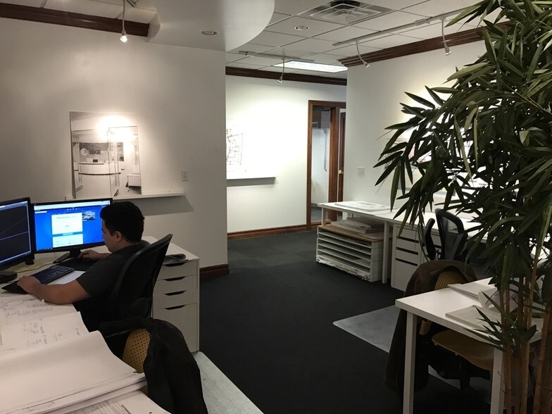 More Photos Of 3520 N University Ave, Provo Office For Sale