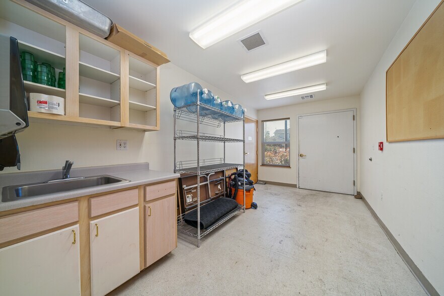 More Photos Of 35385 Tohl Ave, Nehalem Assisted Living For Sale