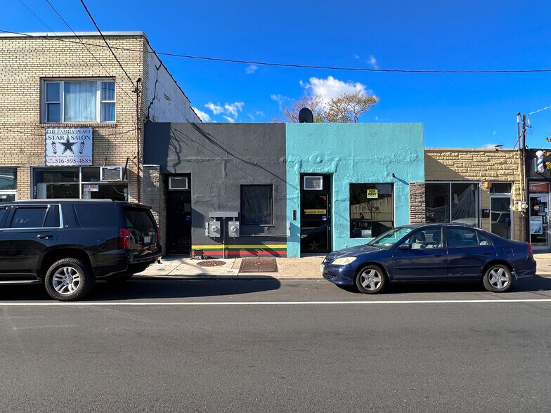 More Photos Of 197-199 N Main St, Freeport Storefront For Sale