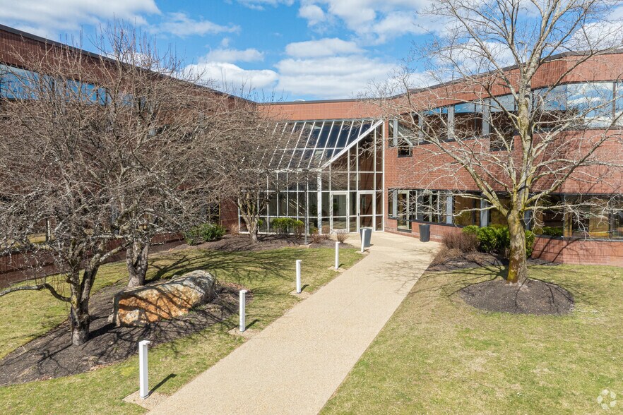 More Photos Of 300 Ballardvale St, Wilmington Office For Lease