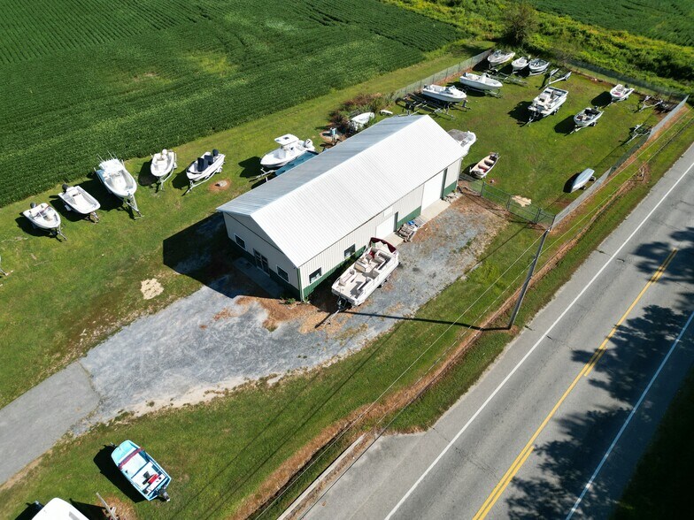 More Photos Of 1 Commerce Ln, Ridgely General Retail For Sale