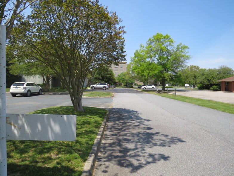 More Photos Of 9506 Hospital Ave, Nassawadox Medical For Sale