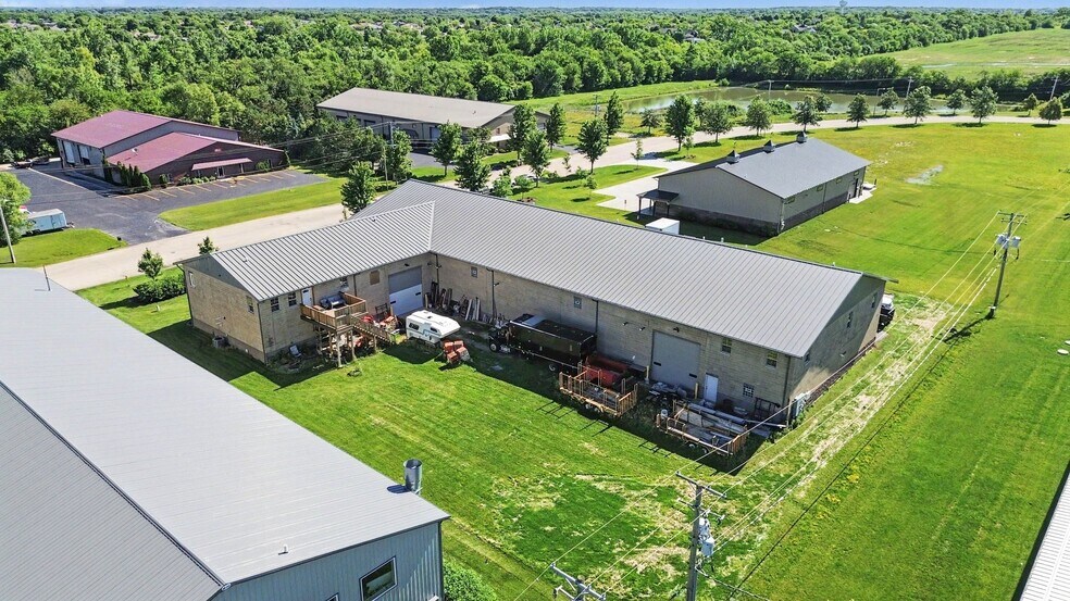 More Photos Of 12531 W Horseshoe Dr, New Lenox Warehouse For Sale