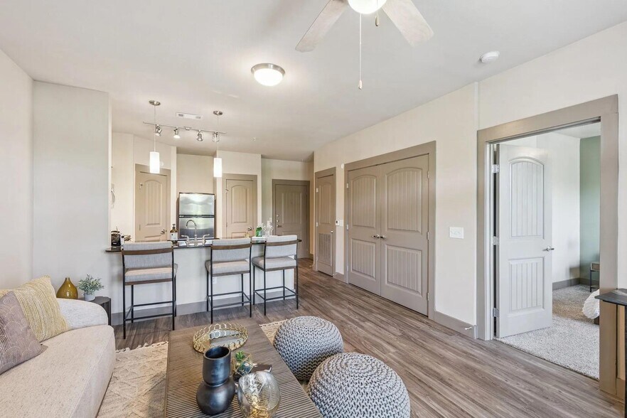 More Photos Of 1325 N Walker Ave, Oklahoma City Apartments For Lease