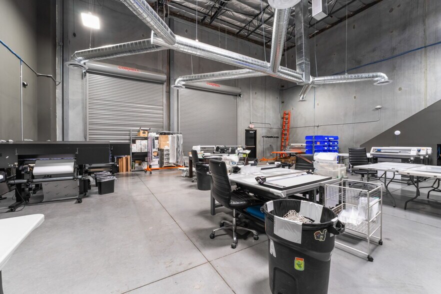 More Photos Of 2950 E Sunset Rd, Las Vegas Showroom For Sale