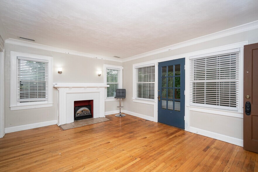 More Photos Of 5331 Charlotte St, Kansas City Apartments For Sale