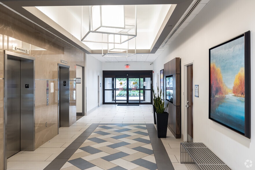 More Photos Of 16220 Frederick Rd, Gaithersburg Medical For Lease