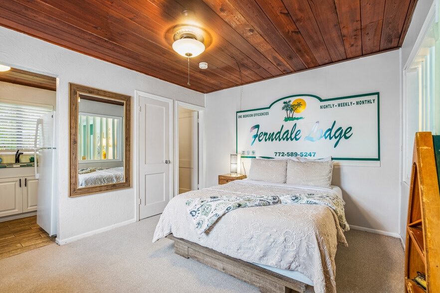 More Photos Of 11450 S Indian River Dr, Sebastian Hotel For Sale