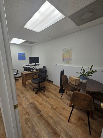 More Photos Of 400 Ala Makani St, Kahului Office For Lease