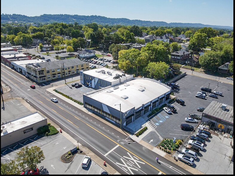 More Photos Of 1304 McCallie Ave, Chattanooga Flex For Lease