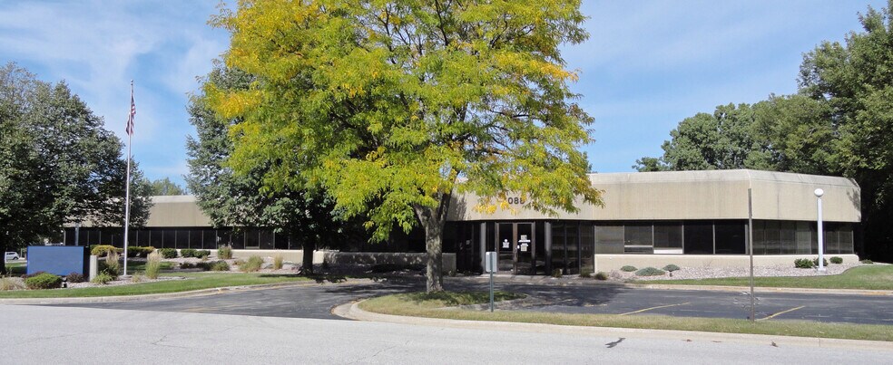 More Photos Of 1088 Springhurst Dr, Green Bay Office For Lease