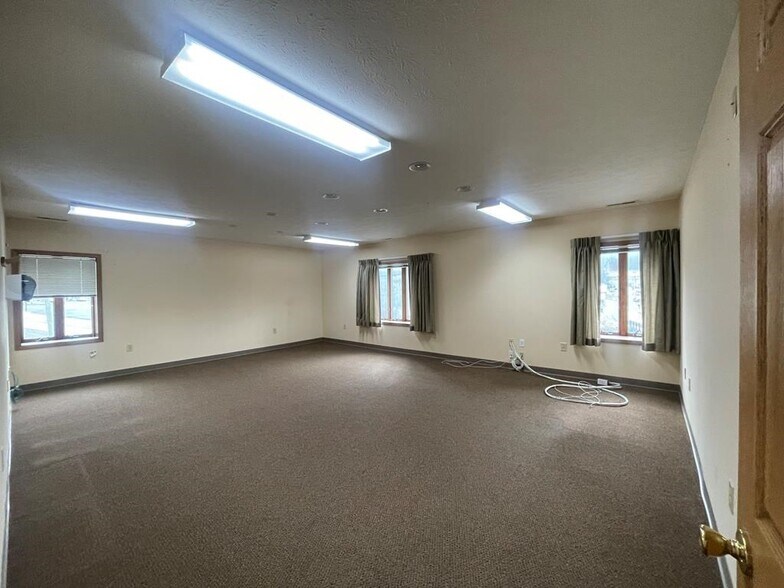 More Photos Of 725 Ritter Dr, Daniels Storefront Retail Office For Lease