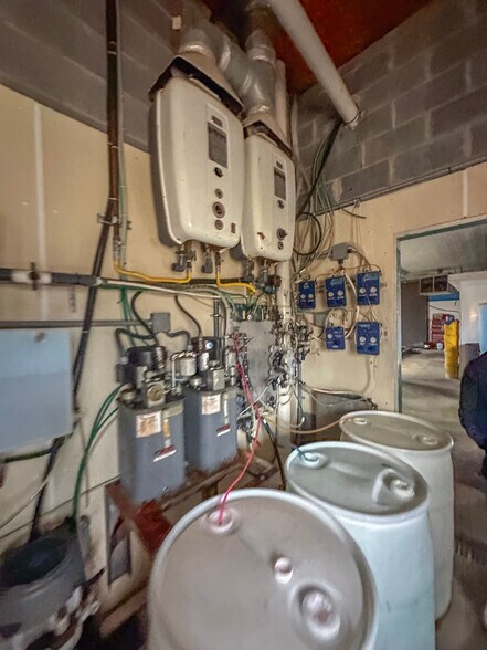 More Photos Of 4180 Sunset Blvd, Steubenville Carwash For Sale