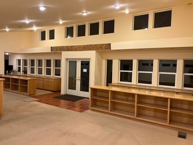 More Photos Of 13376 Rue Montaigne, Oregon House Office Residential For Sale