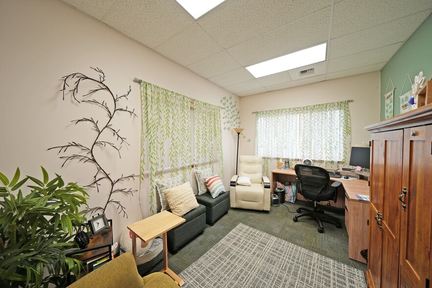 More Photos Of 1200 Chesterly Dr, Yakima Office For Lease