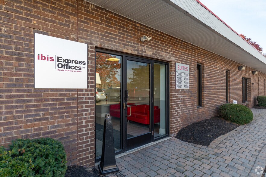 More Photos Of 3525 Quakerbridge Rd, Hamilton Medical For Lease