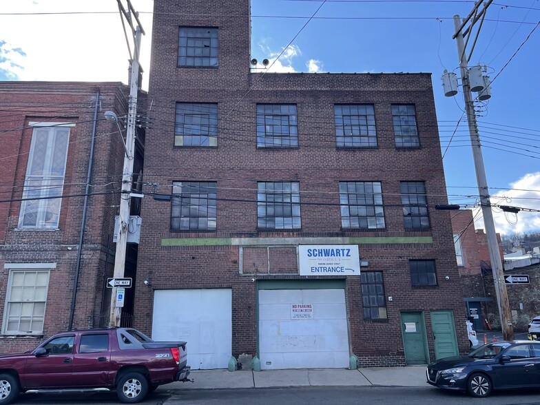 More Photos Of 1317 E Carson St, Pittsburgh General Retail For Sale
