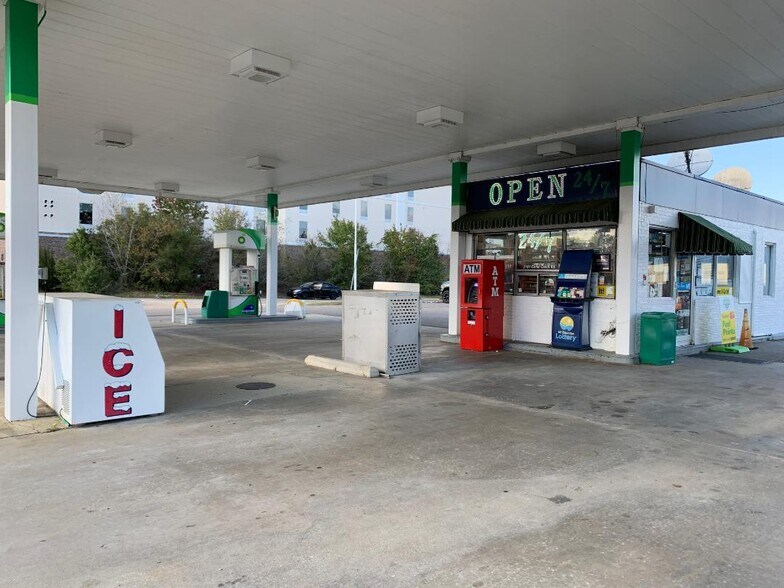 More Photos Of 2101 Cedar Creek Rd, Fayetteville Service Station For Sale