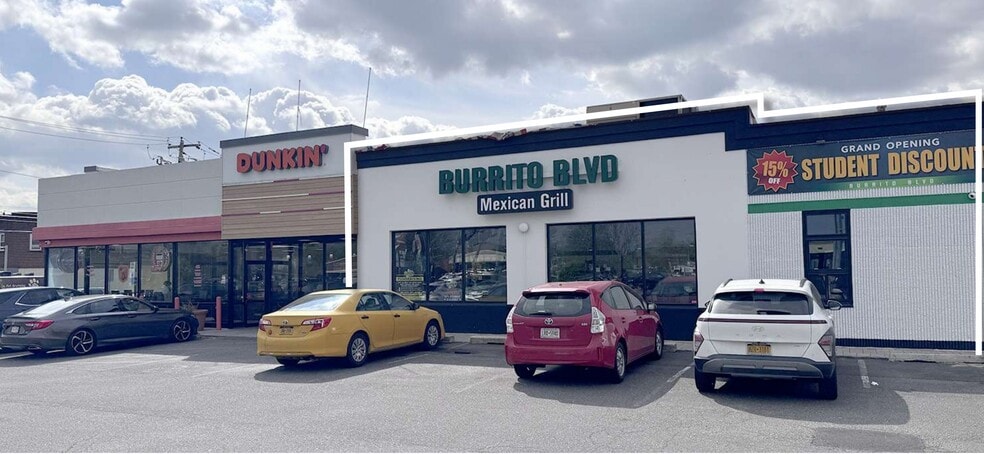 Primary Photo Of 2458 Jericho Tpke, Garden City Park Restaurant For Lease