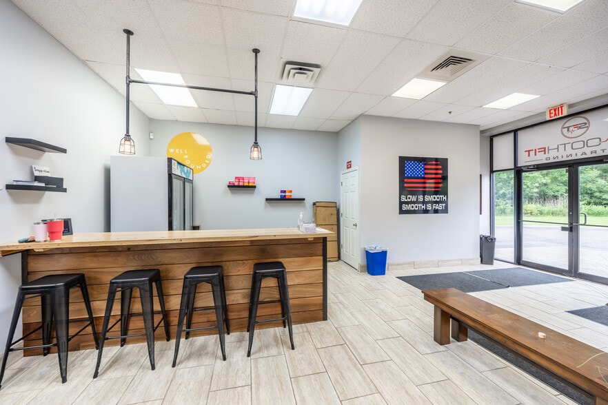 More Photos Of 1290 Blossom Dr, Victor Medical For Lease