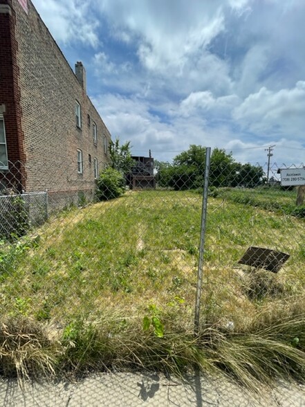 Primary Photo Of 3917 Adams St, Chicago Land For Lease