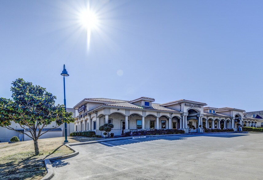 More Photos Of 1001 Long Prairie Rd, Flower Mound Medical For Sale