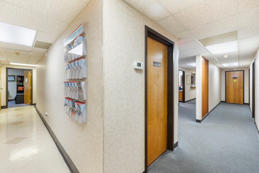 More Photos Of 1612 W Plaza Dr, Tallahassee Medical For Sale