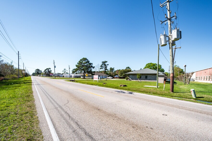 More Photos Of 24707 W Hardy Rd, Spring Office For Sale