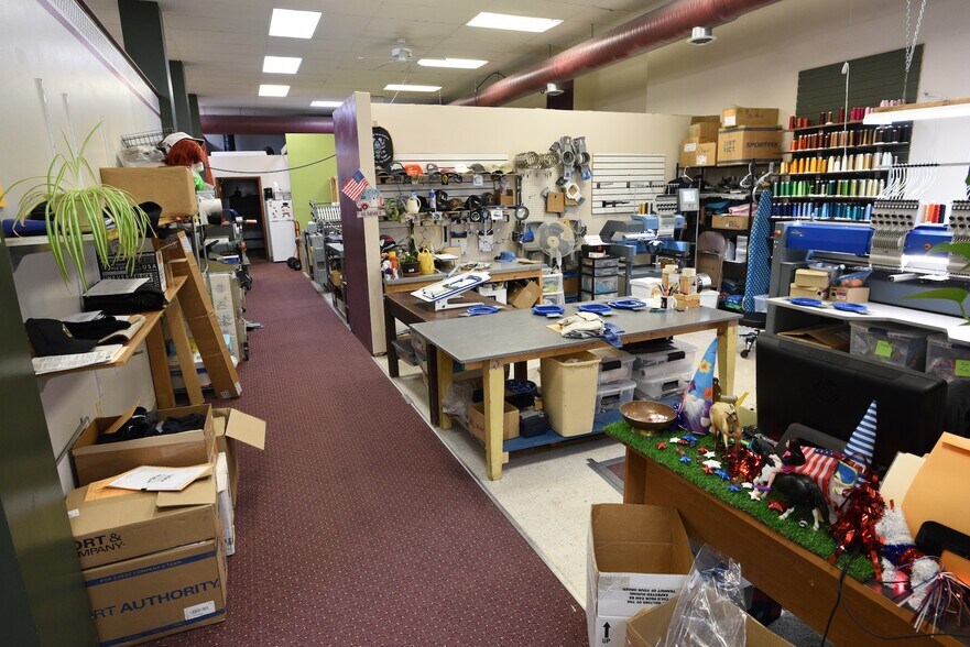 More Photos Of 316 Main Street West, Ashland Storefront Retail Office For Sale