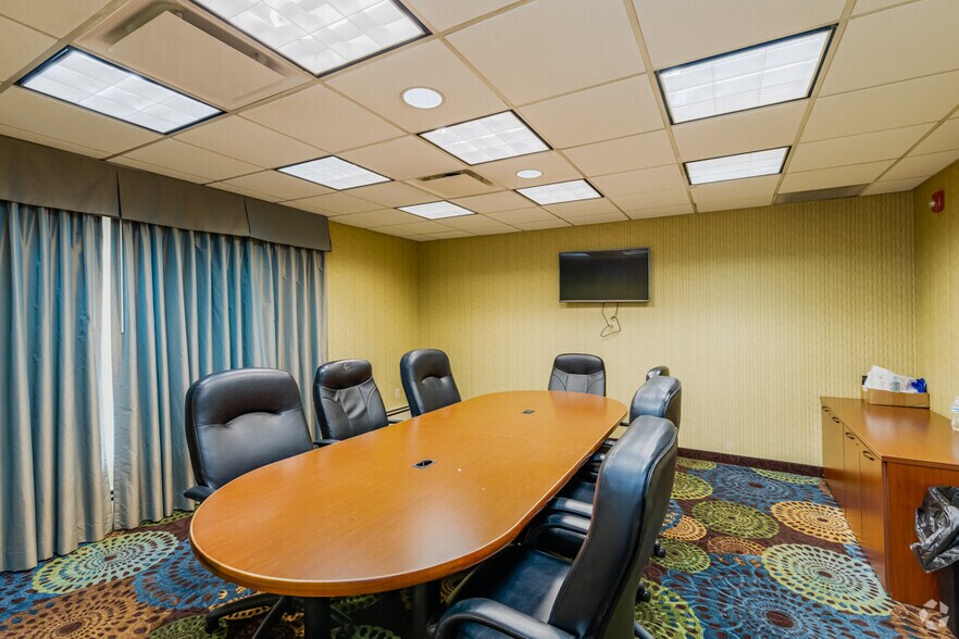 More Photos Of 5311 Campbells Run Rd, Pittsburgh Hotel For Sale