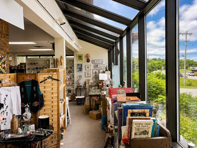More Photos Of 5600 N US-31, Williamsburg Storefront For Sale