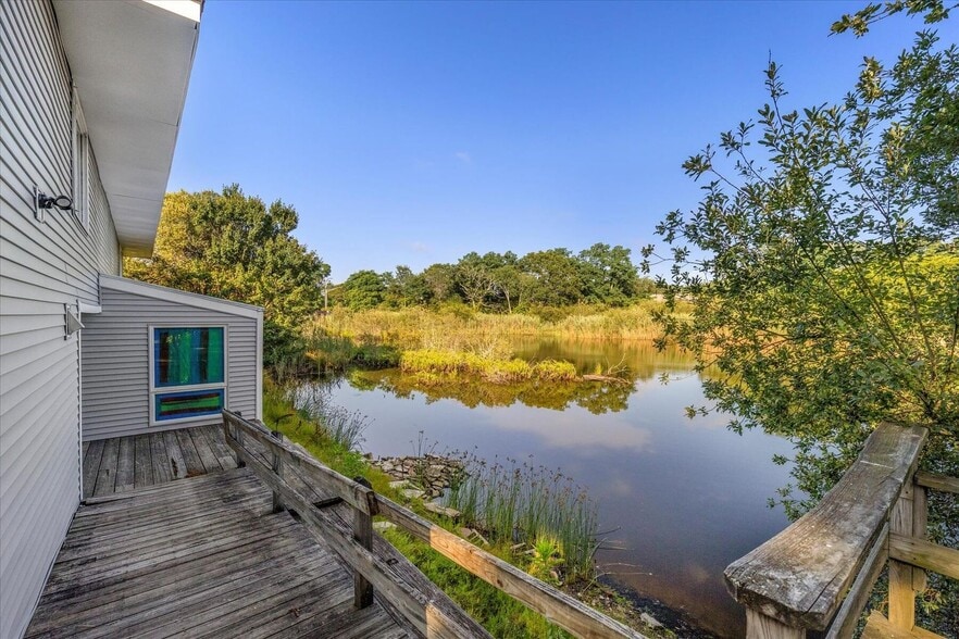 More Photos Of 307 Falmouth Rd, Hyannis Office For Sale