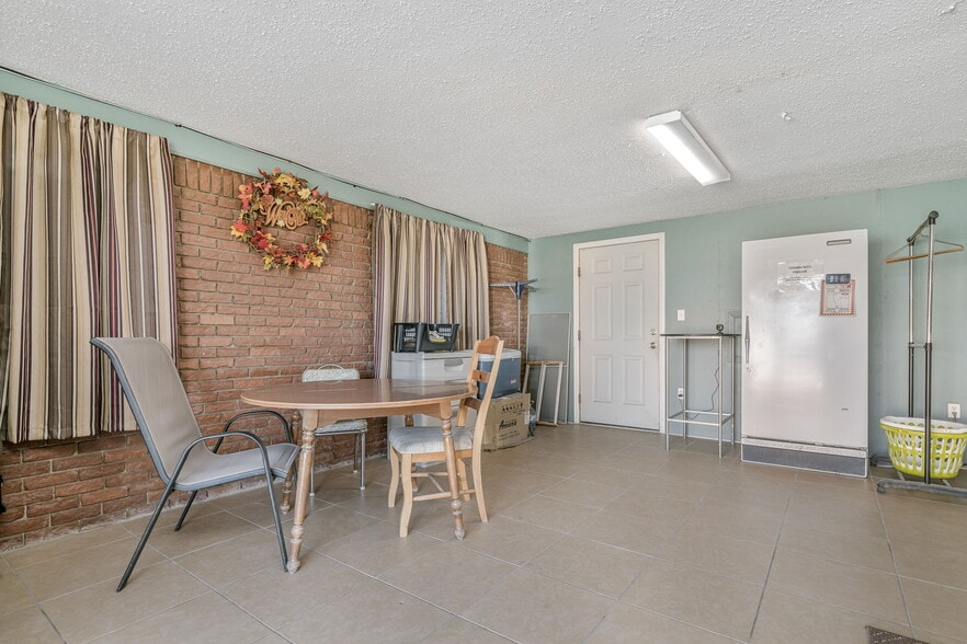 More Photos Of Falcon Motel, Stinnett Hotel For Sale